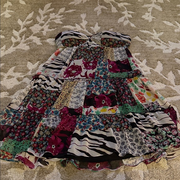 Guess Dresses & Skirts - Guess Colorful Strapless Mini Dress